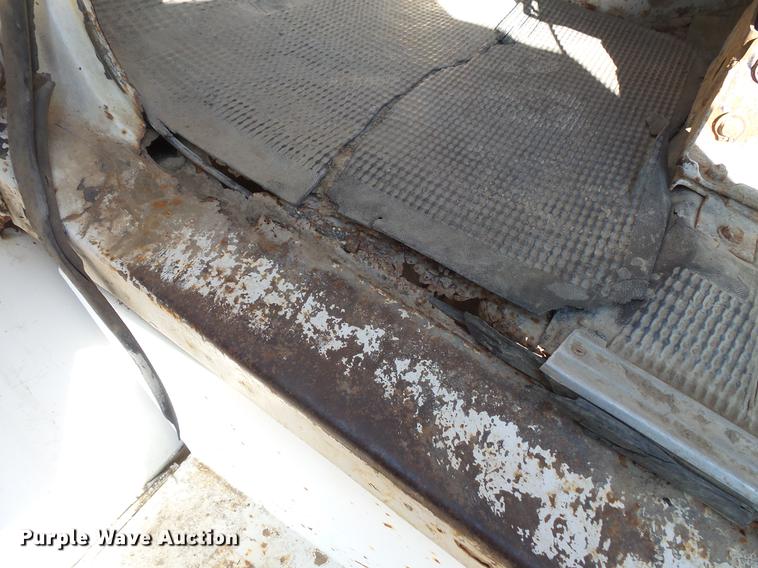 image for item DV9517 1979 GMC Brigadier flatbed truck