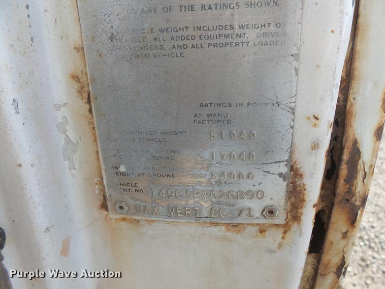 image for item DV9517 1979 GMC Brigadier flatbed truck