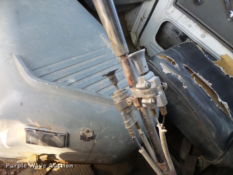 image for item DV9518 1984 GMC Brigadier flatbed truck