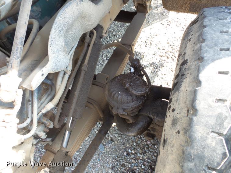 image for item DV9518 1984 GMC Brigadier flatbed truck