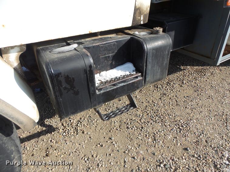 image for item DV9518 1984 GMC Brigadier flatbed truck