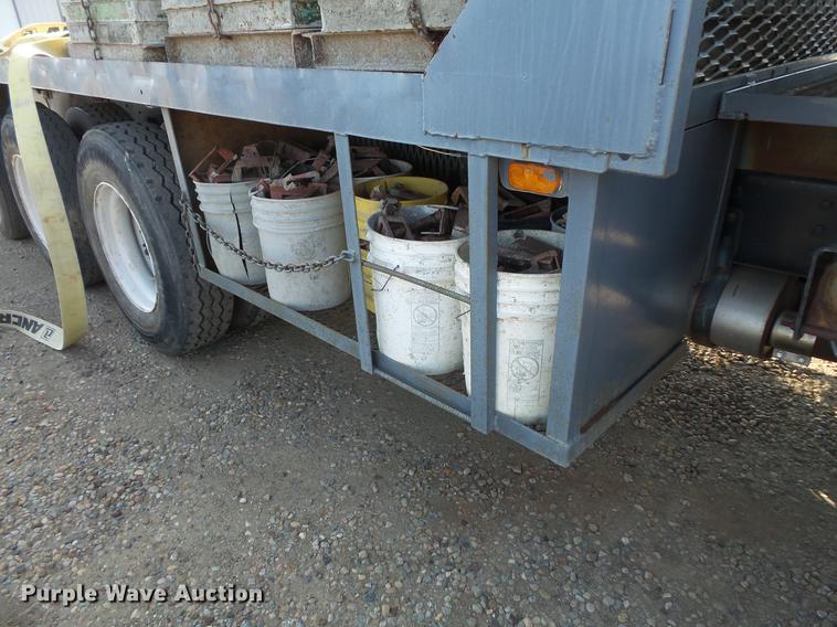 image for item DV9518 1984 GMC Brigadier flatbed truck