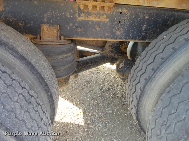 image for item DV9518 1984 GMC Brigadier flatbed truck