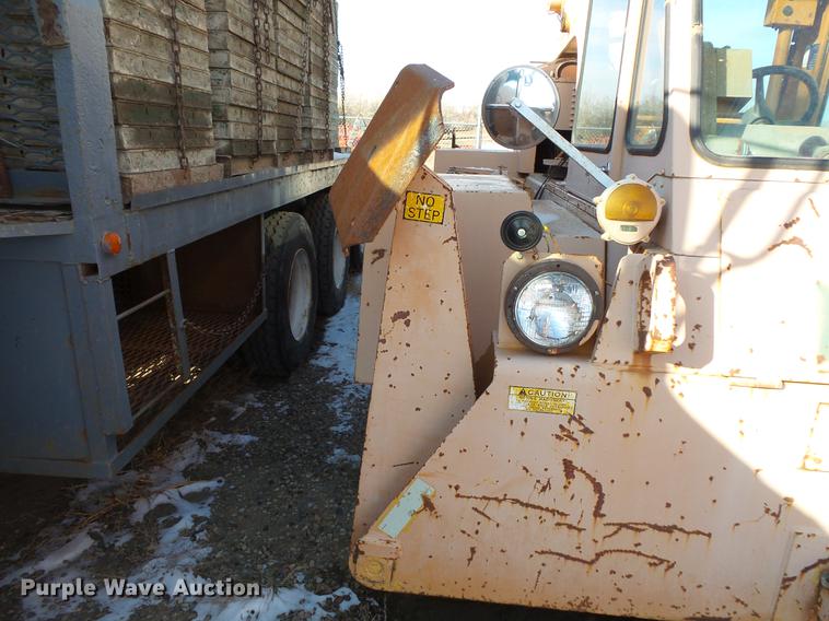 image for item DV9519 1978 Grove RT48MC crane