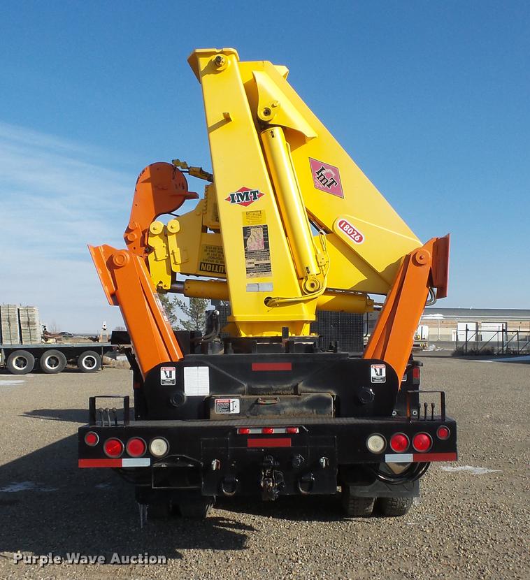 image for item DV9520 1991 Volvo WG flatbed truck with crane