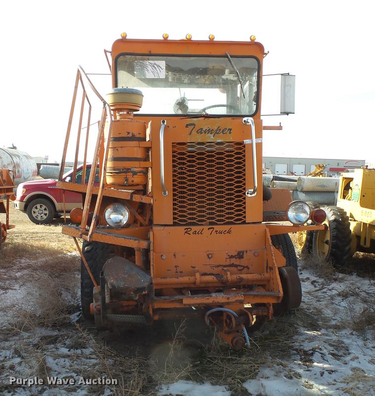 image for item DV9521 Tamper EXR rail car mover