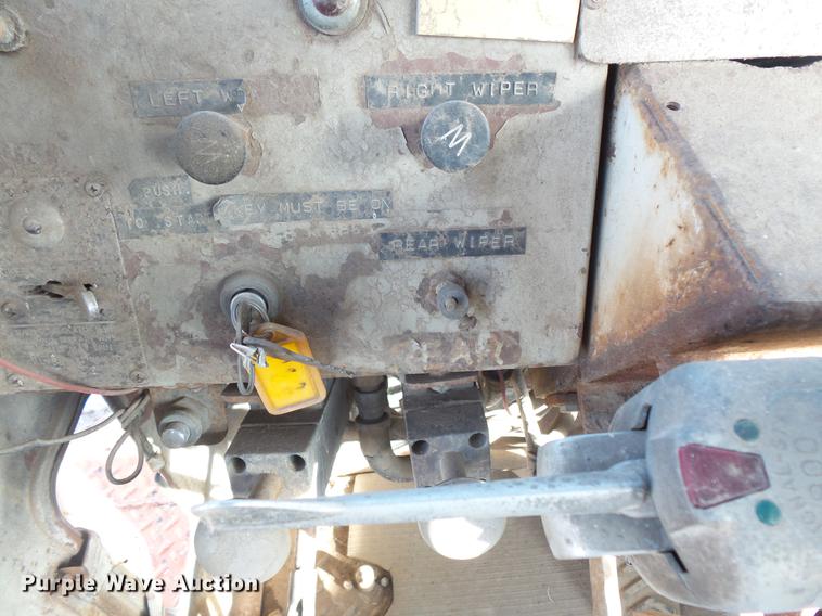 image for item DV9521 Tamper EXR rail car mover