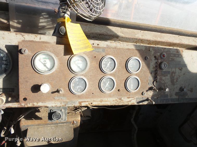 image for item DV9521 Tamper EXR rail car mover