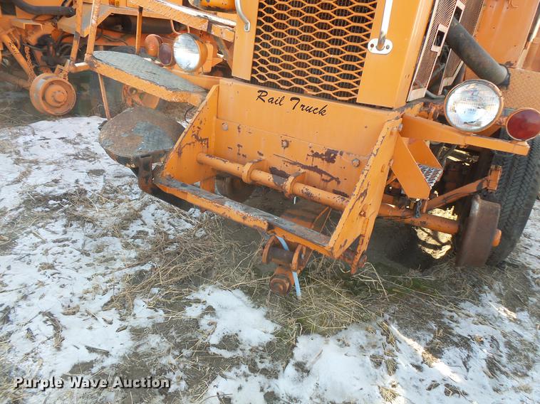 image for item DV9521 Tamper EXR rail car mover