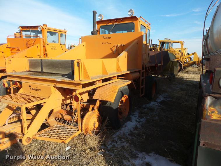 image for item DV9522 Tamper EXR rail car mover