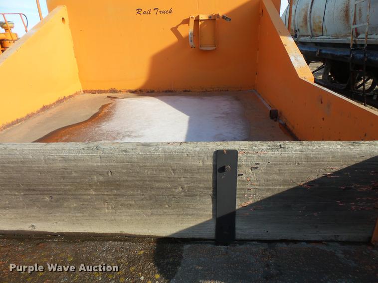 image for item DV9522 Tamper EXR rail car mover