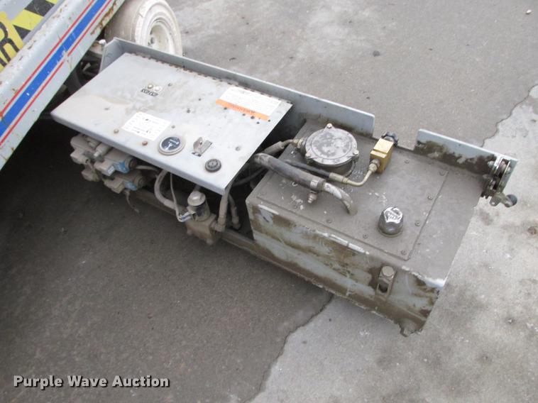 image for item DX9254 1997 Sky Jack SJ-4626 scissor lift