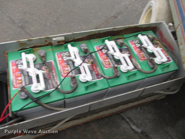 image for item DX9254 1997 Sky Jack SJ-4626 scissor lift