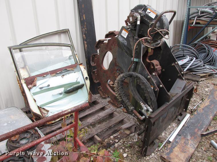 image for item DX9256 Bobcat skid steer vibratory trench roller