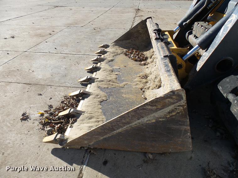 image for item DX9260 2012 John Deere 329D skid steer