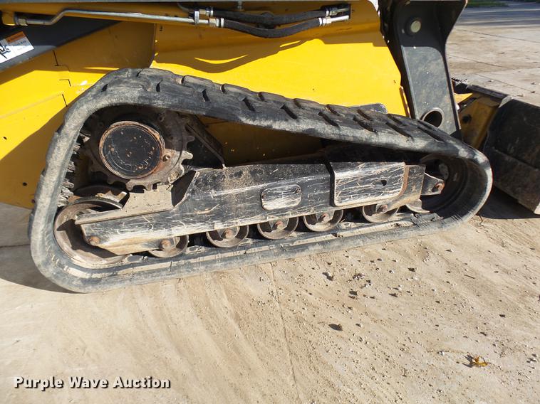 image for item DX9260 2012 John Deere 329D skid steer