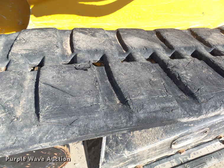 image for item DX9260 2012 John Deere 329D skid steer