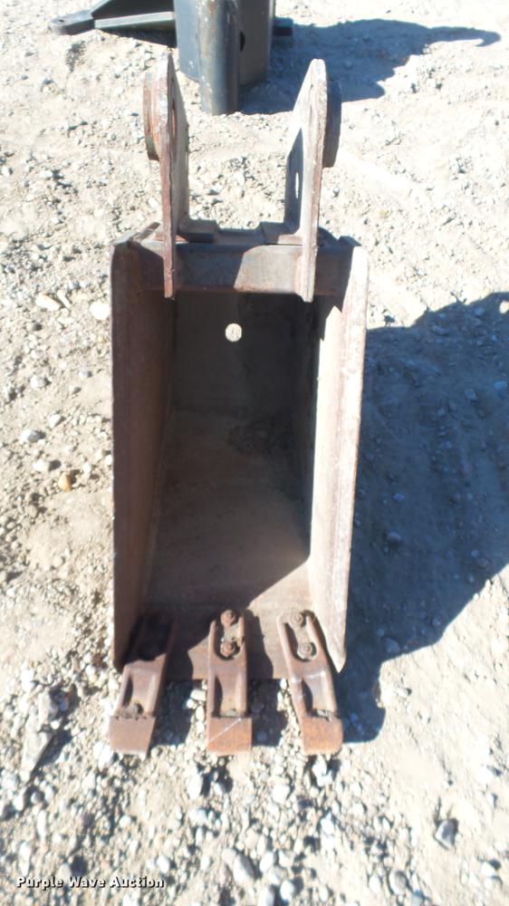 image for item DX9751 Bobcat excavator bucket