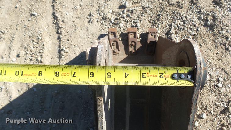 image for item DX9751 Bobcat excavator bucket