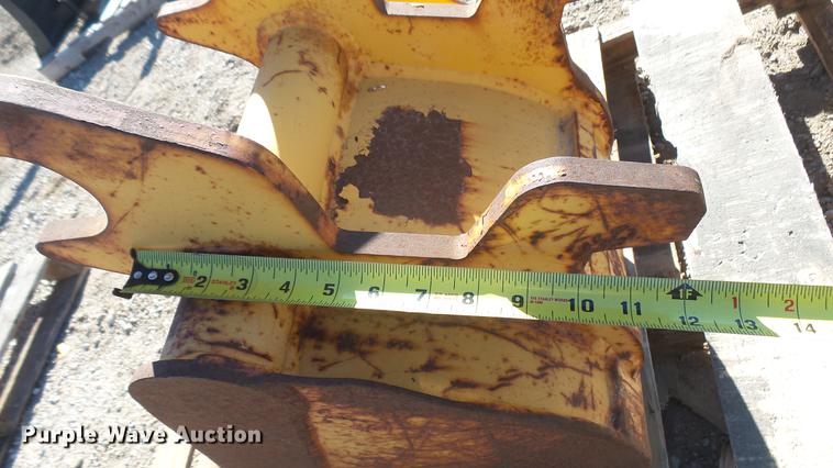 image for item DX9752 Excavator bucket