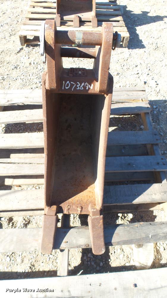 image for item DX9753 WB excavator bucket