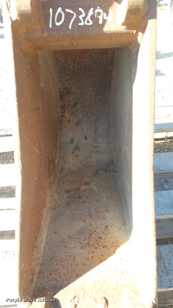 image for item DX9753 WB excavator bucket