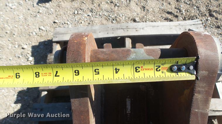 image for item DX9753 WB excavator bucket