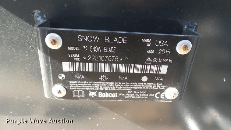 image for item DX9756 2015 Bobcat 72 skid steer snow blade