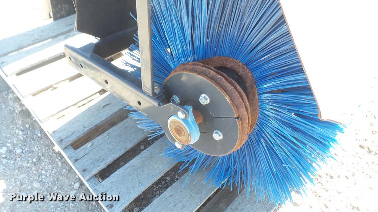 image for item DX9757 2014 Bobcat skid steer broom