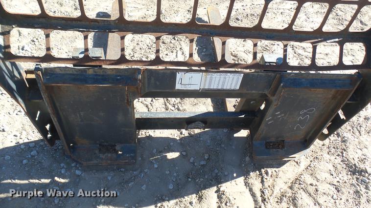 image for item DX9759 Bobcat skid steer pallet forks