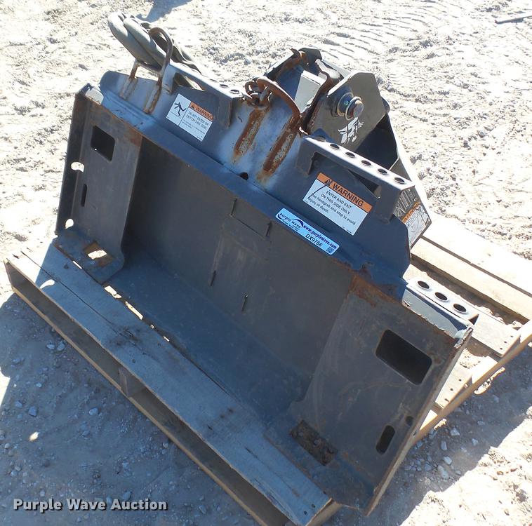 image for item DX9766 Bobcat 30C skid steer auger