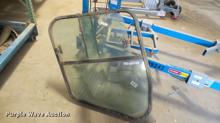image for item DX9792 Skid steer window