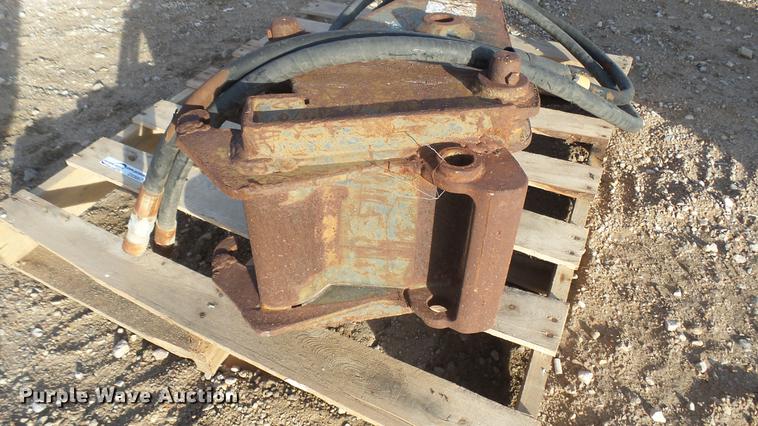 image for item DX9867 Bobcat breaker