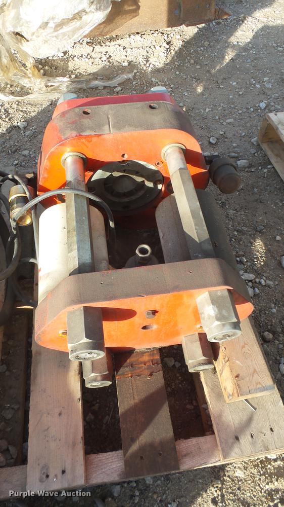 image for item DX9868 FMC hose crimping machine