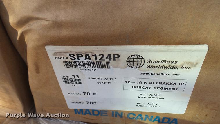 image for item DX9871 (77) SolidBoss 12-16.5 Altrakka III Bobcat rubber segments