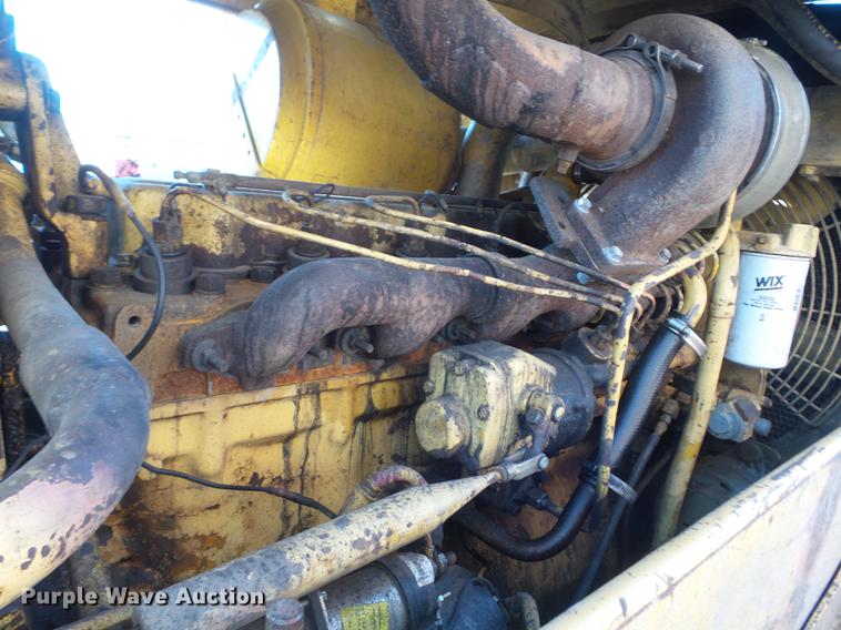 image for item DZ9056 1968 Caterpillar D6C dozer