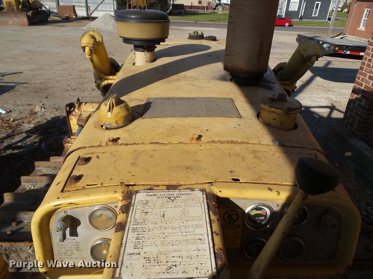 image for item DZ9056 1968 Caterpillar D6C dozer