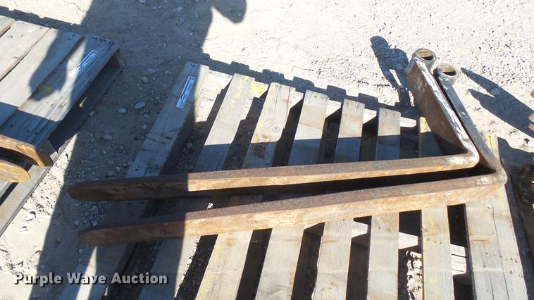 image for item ED9232 47"L x 4"W pallet forks