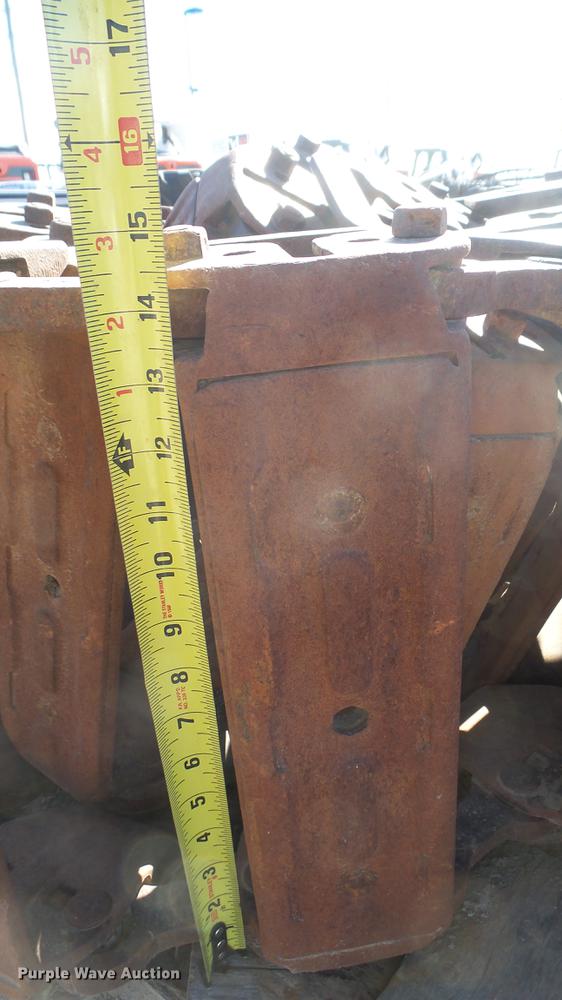 image for item ED9234 12"W skid steer tracks