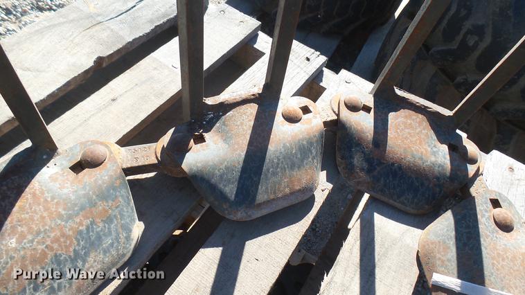 image for item ED9235 8"W skid steer tracks