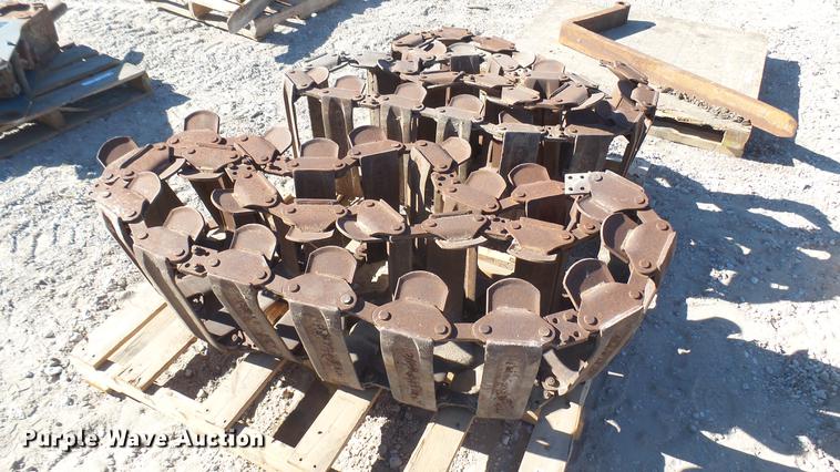 image for item ED9239 Loegering 10"W skid steer tracks