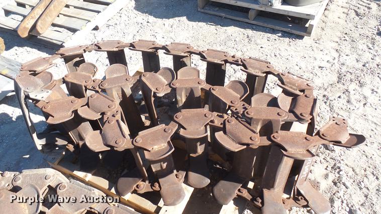 image for item ED9239 Loegering 10"W skid steer tracks