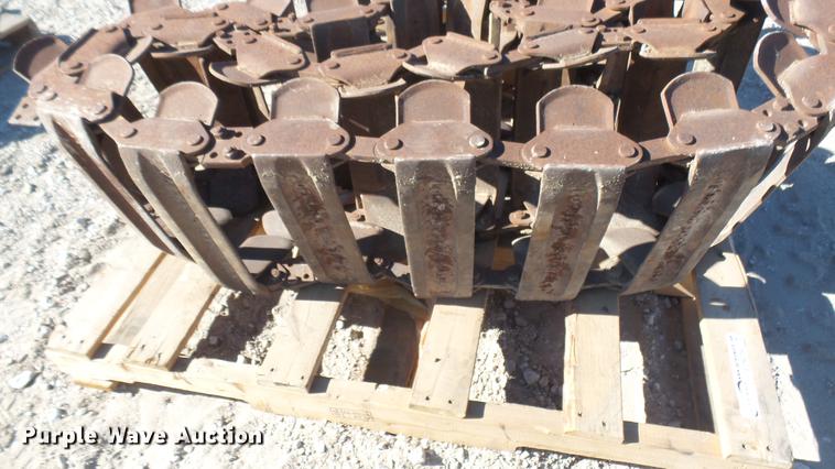 image for item ED9239 Loegering 10"W skid steer tracks
