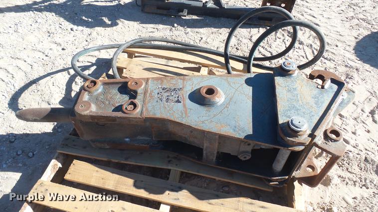 image for item ED9243 Bobcat 2560 breaker