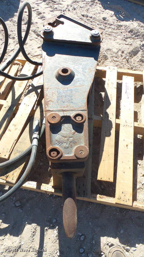 image for item ED9243 Bobcat 2560 breaker