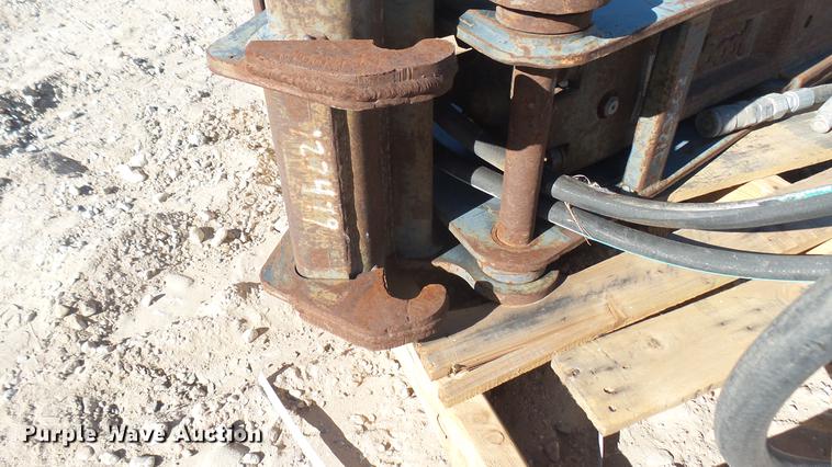 image for item ED9243 Bobcat 2560 breaker