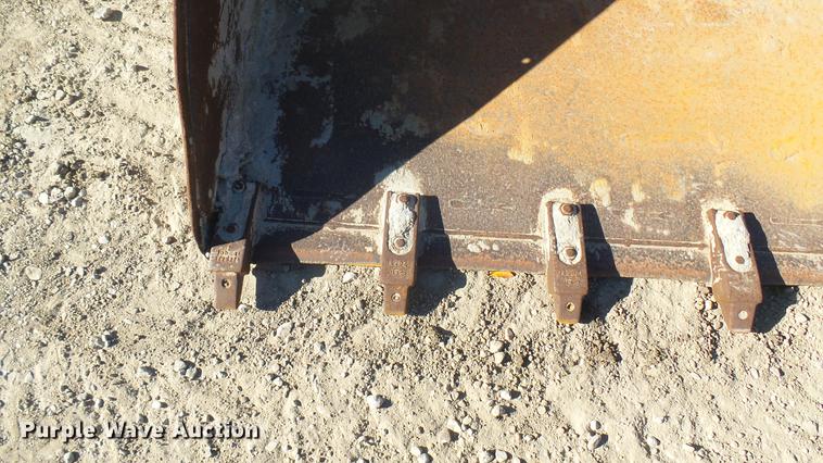 image for item ED9245 68" low profile skid steer bucket