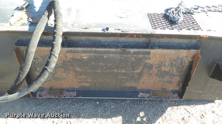 image for item ED9247 John Deere BP72 skid steer broom