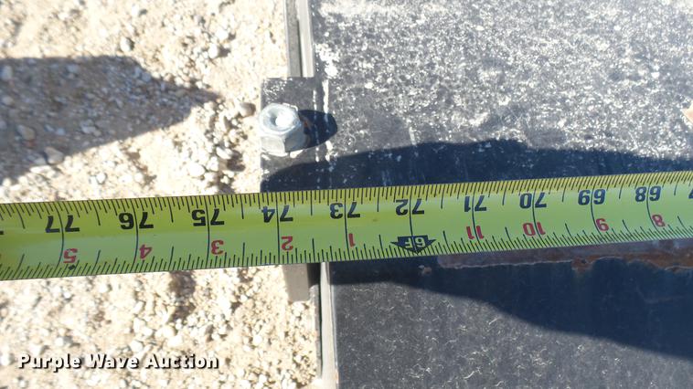 image for item ED9247 John Deere BP72 skid steer broom