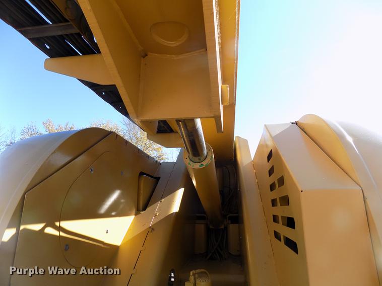 image for item EE9272 1999 Grove MZ72DXT boom lift